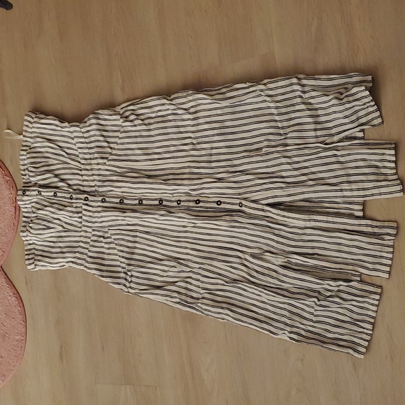 BDG Urban Outfitters Tiffany linen midi dress - 4 - Picture 2 of 9